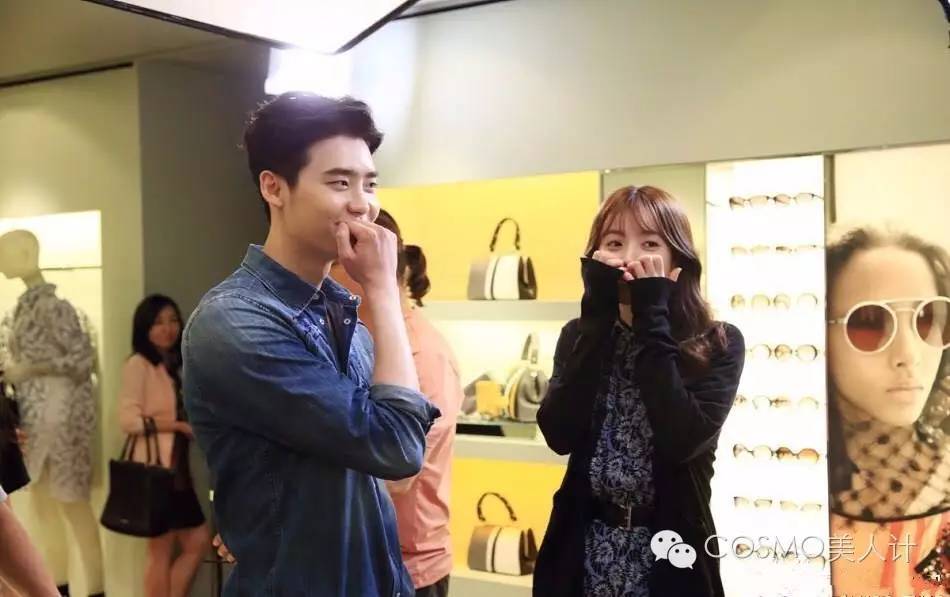 李钟硕笑容杀两个世界,李钟硕笑容杀和眼神杀反派