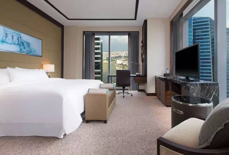 新加坡万豪福朋喜来登,福朋喜来登和艾美自助餐