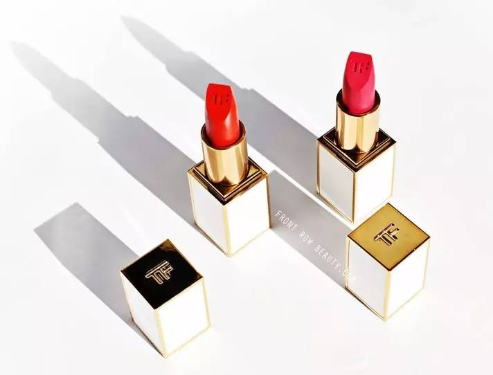 世上没有什么事情是一只口红不能解决的！如果有，那就是两只！