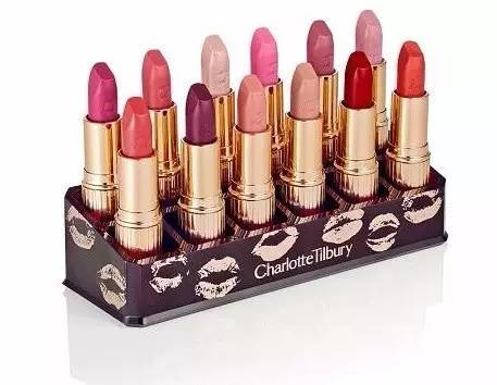 世上没有什么事情是一只口红不能解决的！如果有，那就是两只！