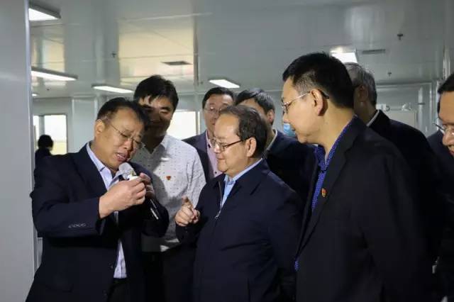 带你认识一下新余这位风头正健、“钱途”无量的“高富帅”,听说今年身家飙升到32个亿......