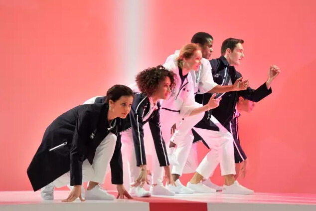 里约奥运太惨淡，但各国服装大秀值得一看