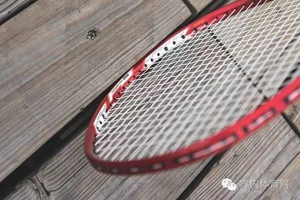 弓剑之后，谁将坐上平衡拍的铁王座？——YONEXDUORA7双刃战拍评测