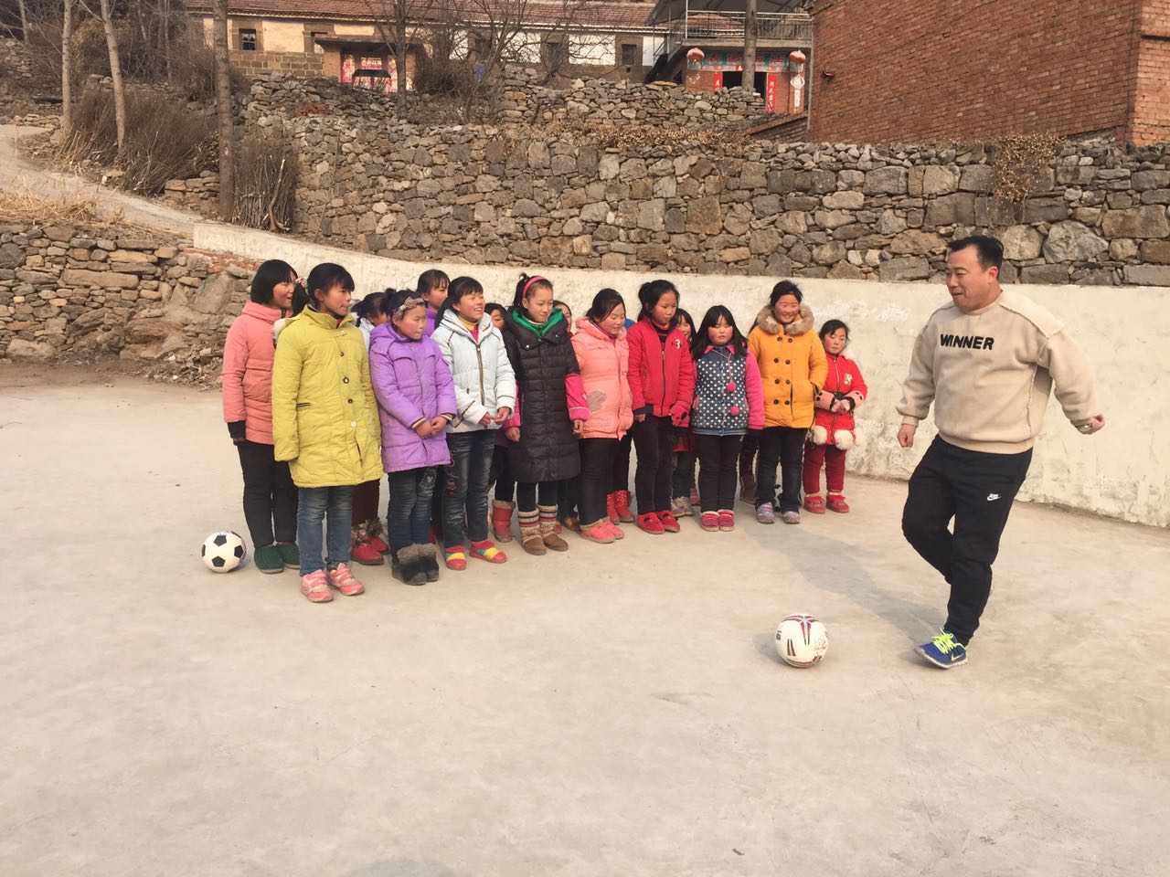 王随生谈青训,王随生踢球