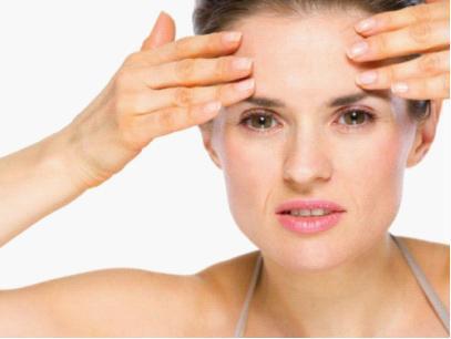 脸上起痘？怎么护理都没用？小小痘痘蕴含大学问，教你如何护肤