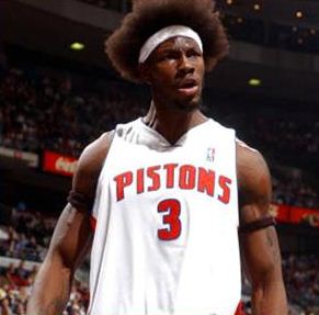 再见了！用盖帽篮板统治一切的你，96一代落选新秀却成了传奇