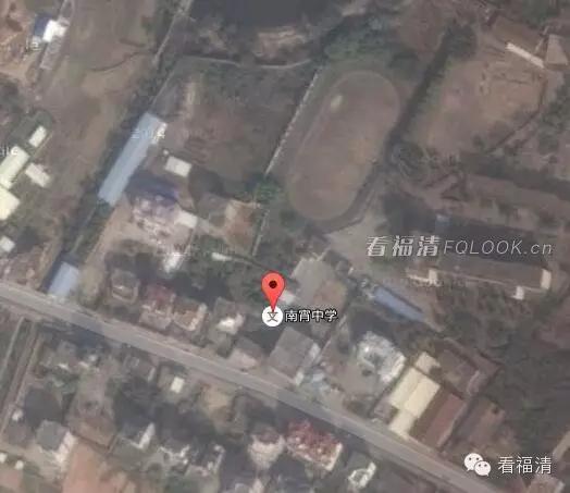 航拍福清市学校,可以看到学校内部的卫星地图