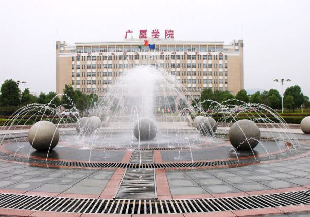 广厦学院有个电商创业班，简直人人都是“创业达人”