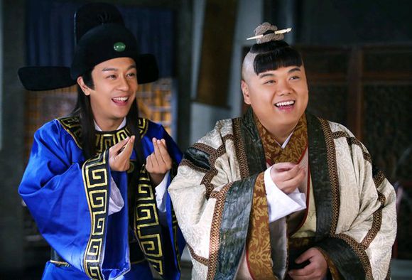 他是周星驰一手发掘的谐星，刘德华曾投资他拍戏，编剧导演都玩转