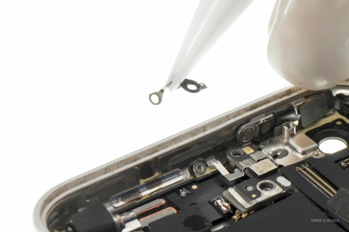 拆修iphone手机,苹果5c换后壳