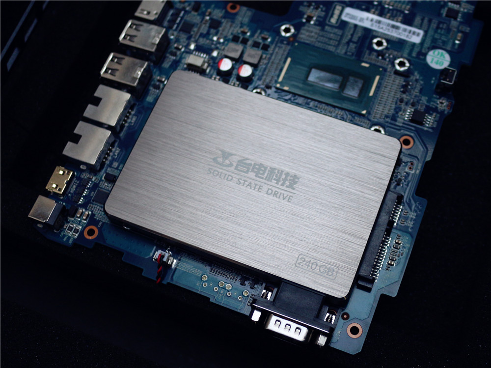 还买传统PC你就OUT了！极夜迷你电脑强势来袭