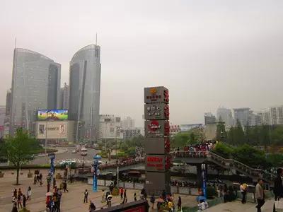 武汉一夜之间白了头，这回终于有得玩了！