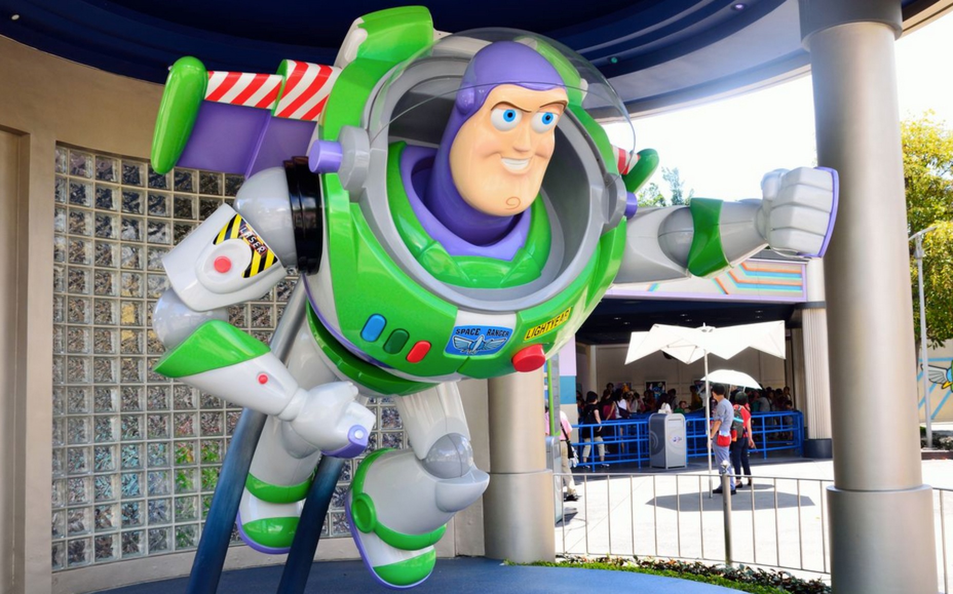 上海迪士尼夏季值得去吗,上海迪士尼游玩全攻略冬季