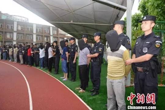 细思极恐隐藏细节,细思极恐被撬门图