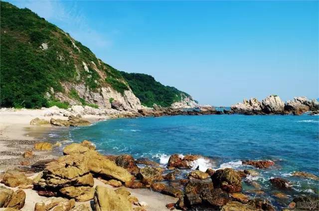 中秋国庆假期运输车票开始发售,提示中秋假期首日火车票明起开售