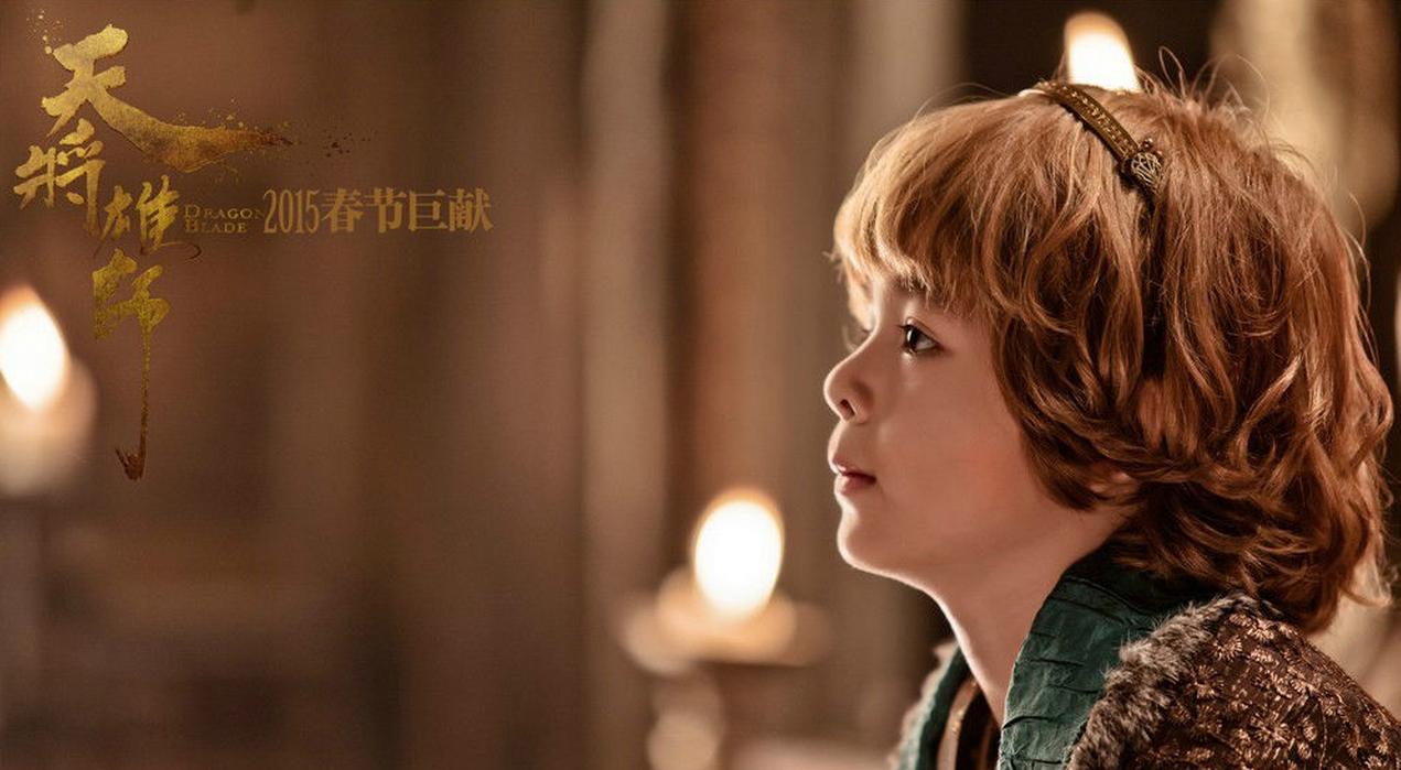 《天将雄狮》成龙的搭档小王子帅萌亮相！吕薇、赵忠祥节目现场吃西瓜