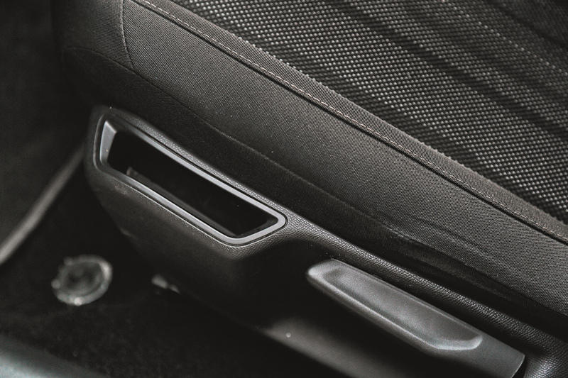 标致308s1.2t高速测评,标致308s1.6t深度解析