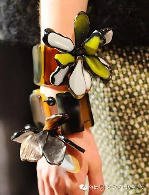 亲民帖|这些宝贝让你买得起,还能戴出高奢感!