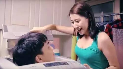 从这则丢人丢到国外的广告中,我们该反思些什么?