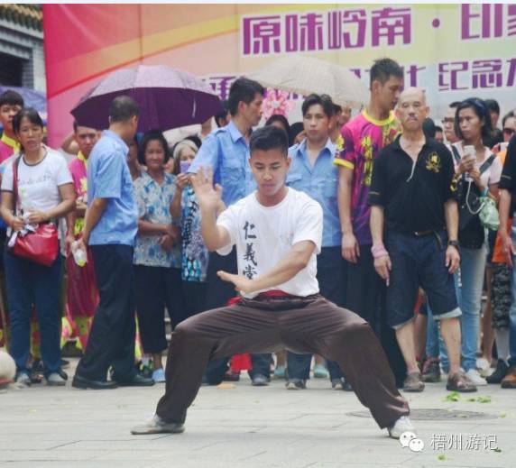 我们真的低估了2016年龙母诞的魅力,没去现场的你后悔了吗?