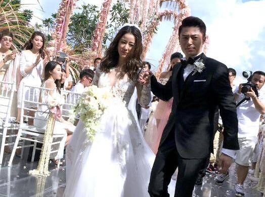 林心如小腹隆起,林心如发福肚子上都是赘肉