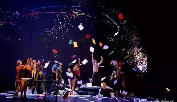 这个很摩登的跨界玩意，你看了还送你100块钱！