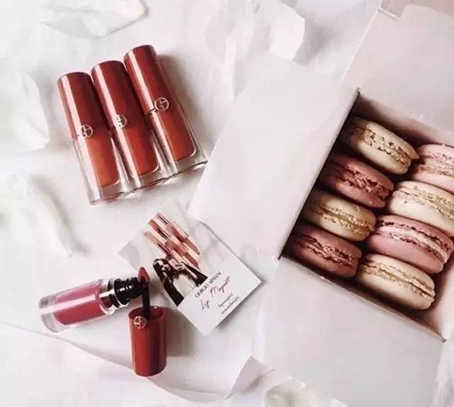 看了2018大牌的秋冬彩妆新品,2018秋冬彩妆必入合集