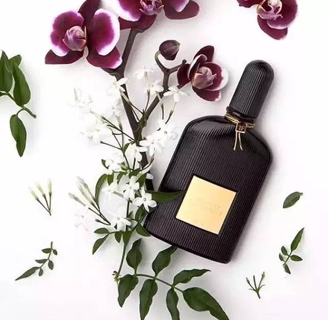 看了2018大牌的秋冬彩妆新品,2018秋冬彩妆必入合集