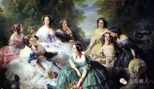 为什么每个女人都要有一串石榴石,为什么每个女人要有一件羊绒大衣