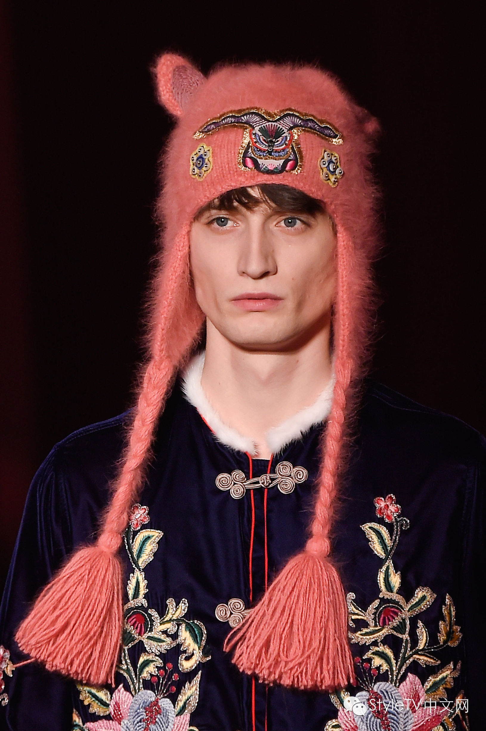 美cry！窥探躲在GUCCI后台的少男少女们