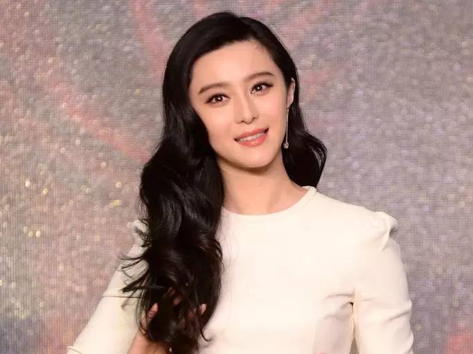 今年秋冬流行唇色有哪些,今年流行什么颜色的唇色