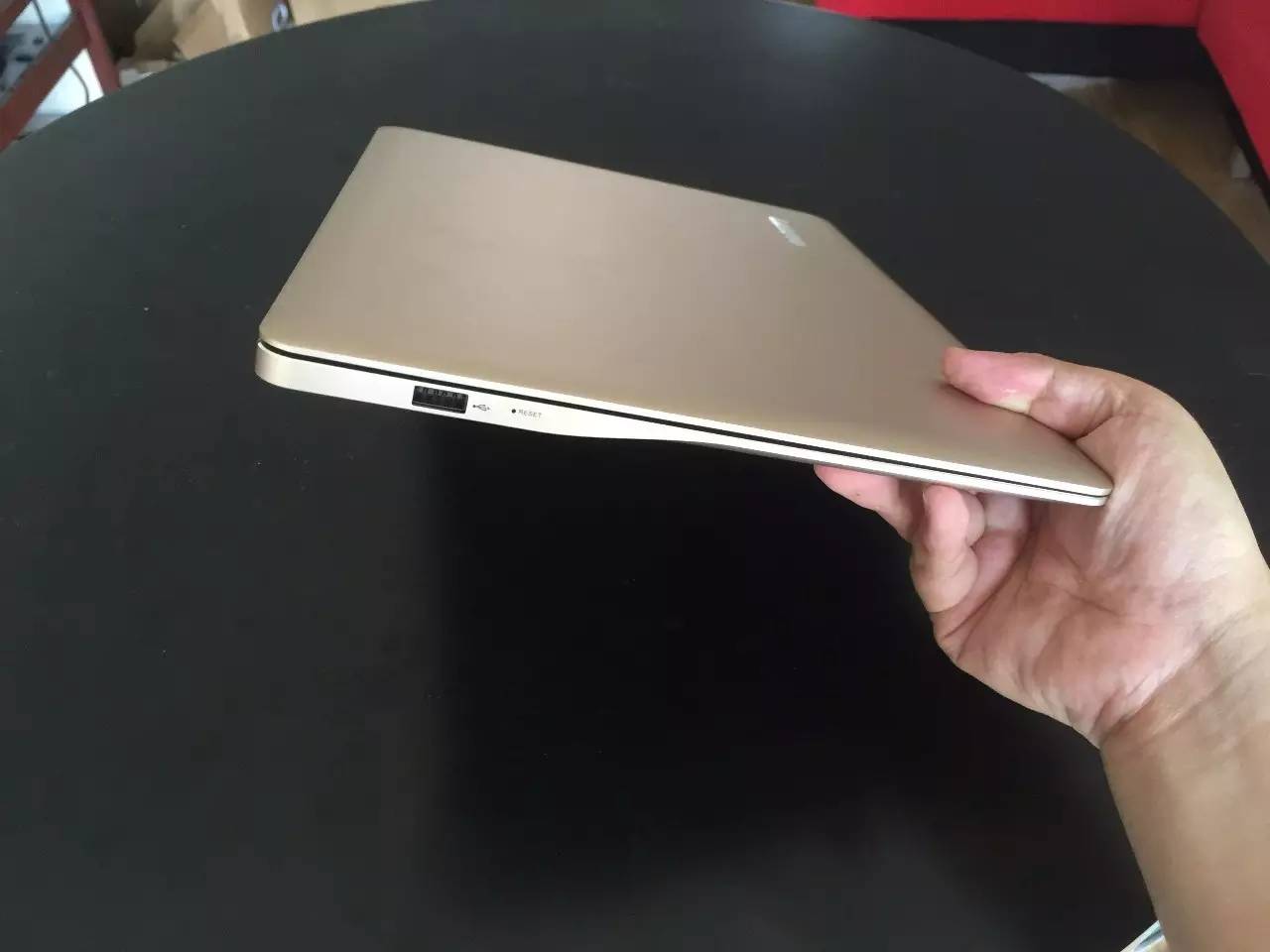 一千多全面屏笔记本,八千预算屏幕最好的笔记本