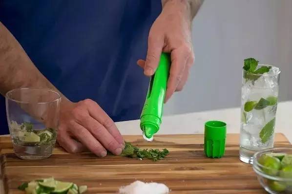 十二星座的狮子座最爱的是什么,狮子座是十二星座最可爱的吗