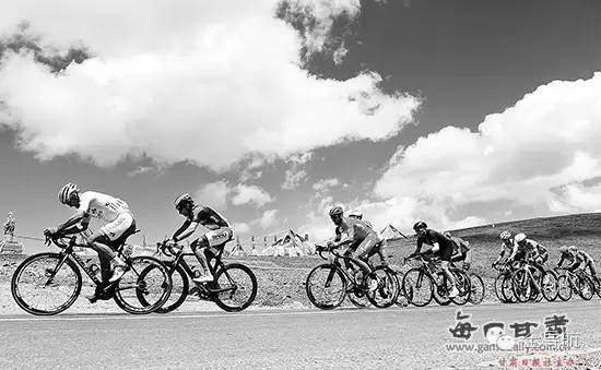 今年临夏州旅游总收入达20亿元；孕妇睡楼道6天6夜；标识指反临夏高速闹笑话