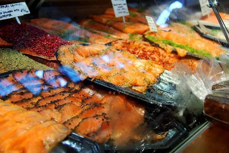 芬兰首都赫尔辛基,赫尔辛基24小时地铁