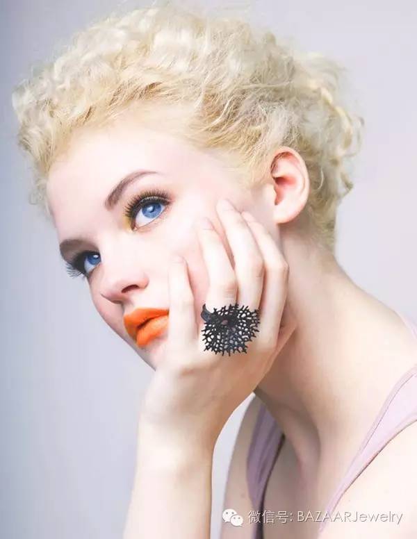 亲民帖|这些宝贝让你买得起,还能戴出高奢感!