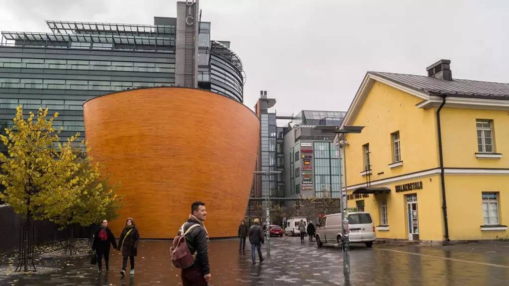 芬兰首都赫尔辛基,赫尔辛基24小时地铁