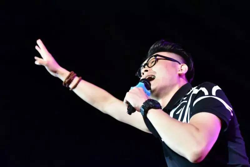 996闇茶惀,鍗冧汉闇茶惀澶т細