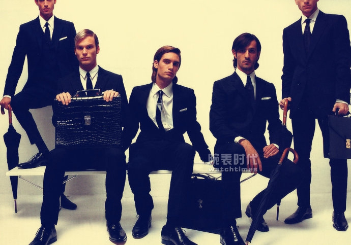 男士纯黑名表,黑色款式男士经典手表推荐知乎