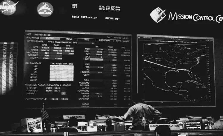 在天际化作流星的爱人