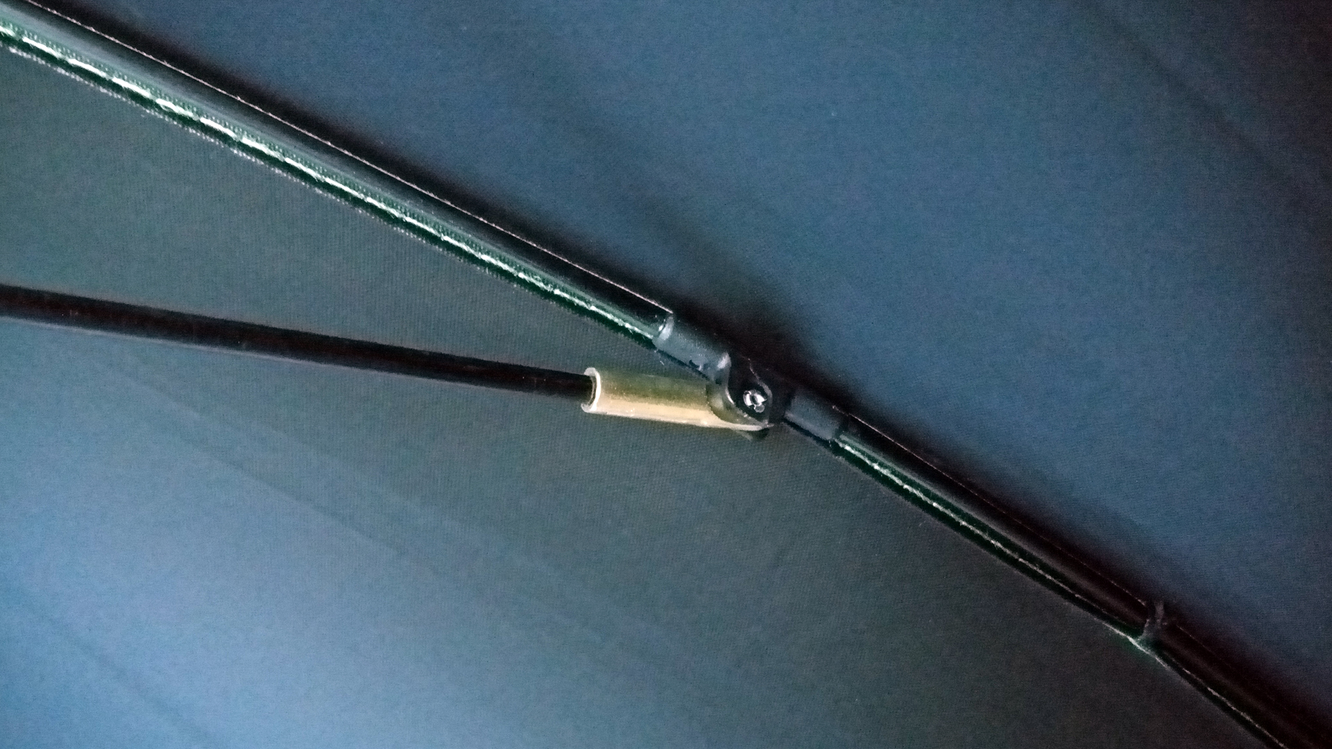 夏日里又一抹轻盈的色彩锐乐防晒超轻长伞试用手记