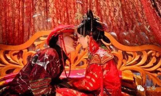 中国最奇葩的洞房习俗,古代洞房有什么习俗