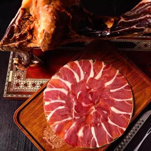 深挖寺库42件美好单品,我知道你想有点酷,但又怕太出格!