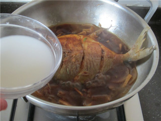 萝卜鲳鱼,鲳鱼萝卜粉丝汤