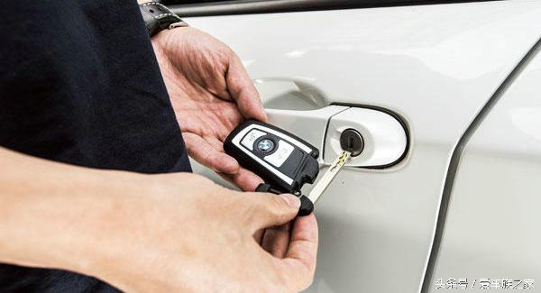 雨天忘记关窗户车子进水怎么办,雨天忘关窗进水怎么办