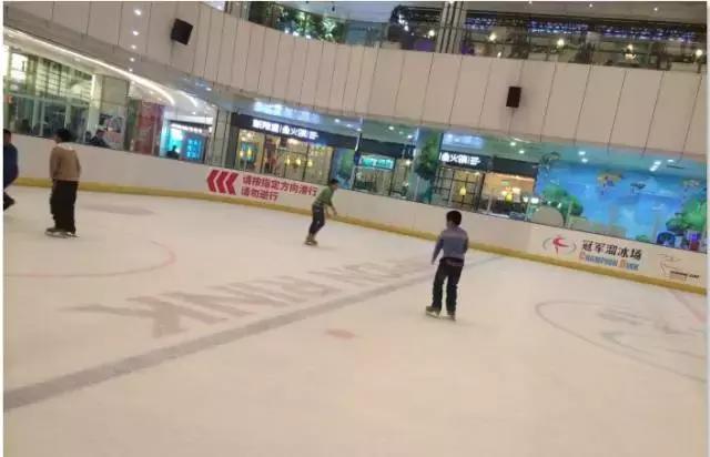 真冰滑冰场避暑胜地,全国四季开放的滑冰场