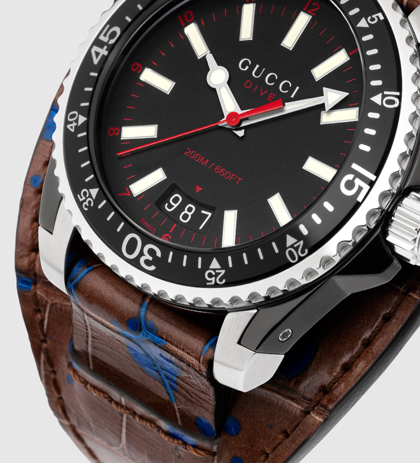 天梭假表和真表区别,万国假表和真表区别