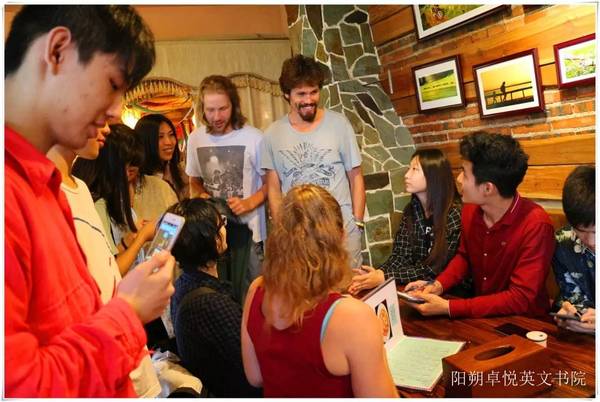 在卓悦你可以拥有你私人定制的Pizza