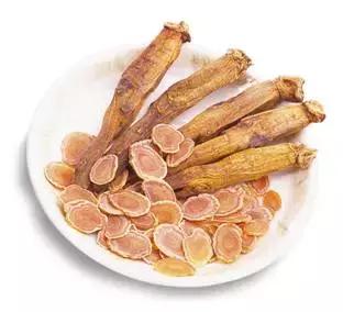 新生儿出生15小时后死亡,院方认为命丧高丽参水