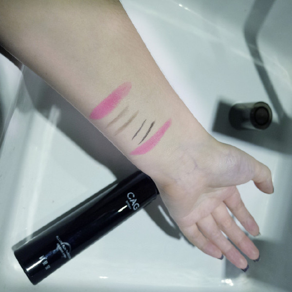 哪种卸妆产品对皮肤的伤害最小,常用的卸妆产品该如何选择